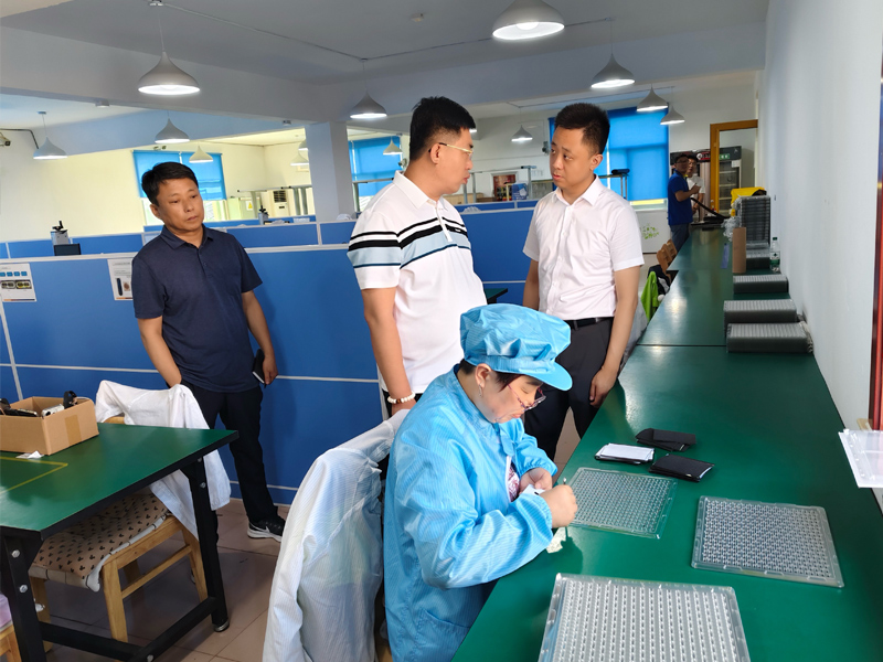 熱烈歡迎李延飛副區(qū)長(zhǎng)一行蒞臨我